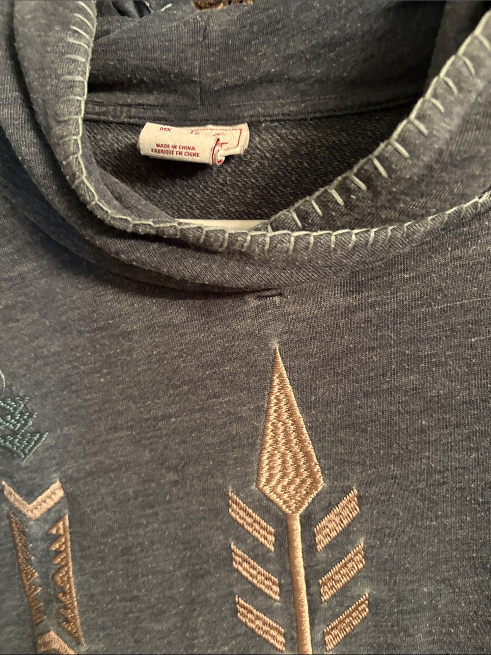 Ariat Aztec design stitching lightweight hoodie - Picture 3 of 4